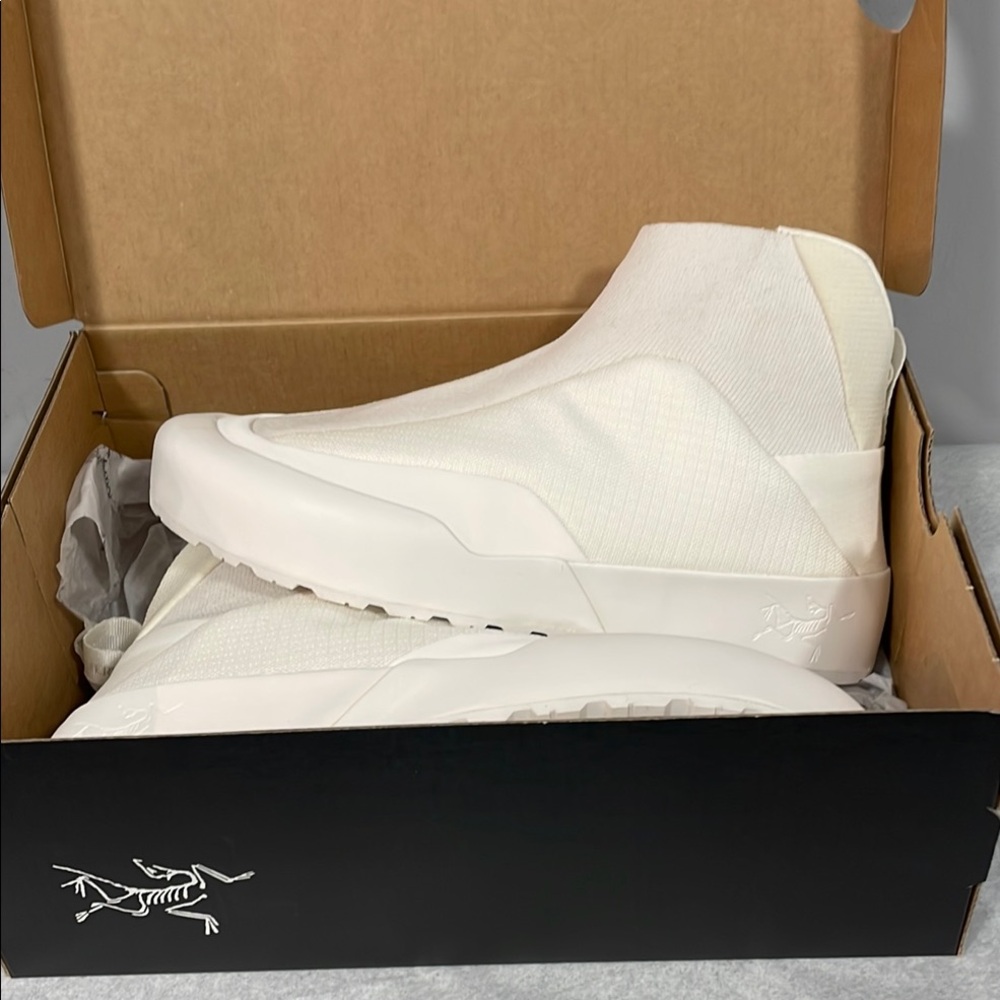 Brand new Arc'teryx White womans Shoes